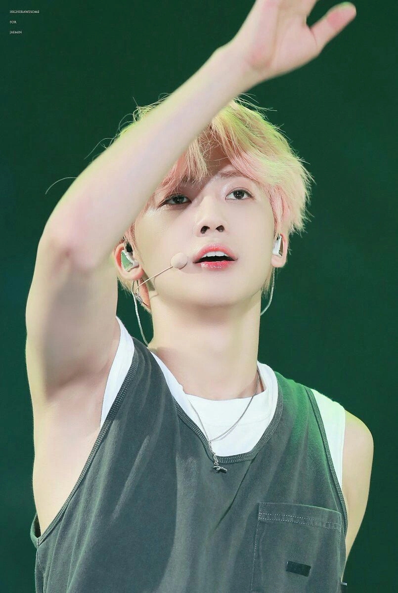 Idol Hàn Quốc, Vùng nách sáng, Triệt lông