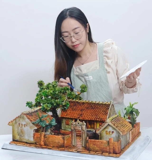 Cô gái Hà Nội tái hiện cả ngôi nhà quê trên chiếc bánh trung thu 30kg