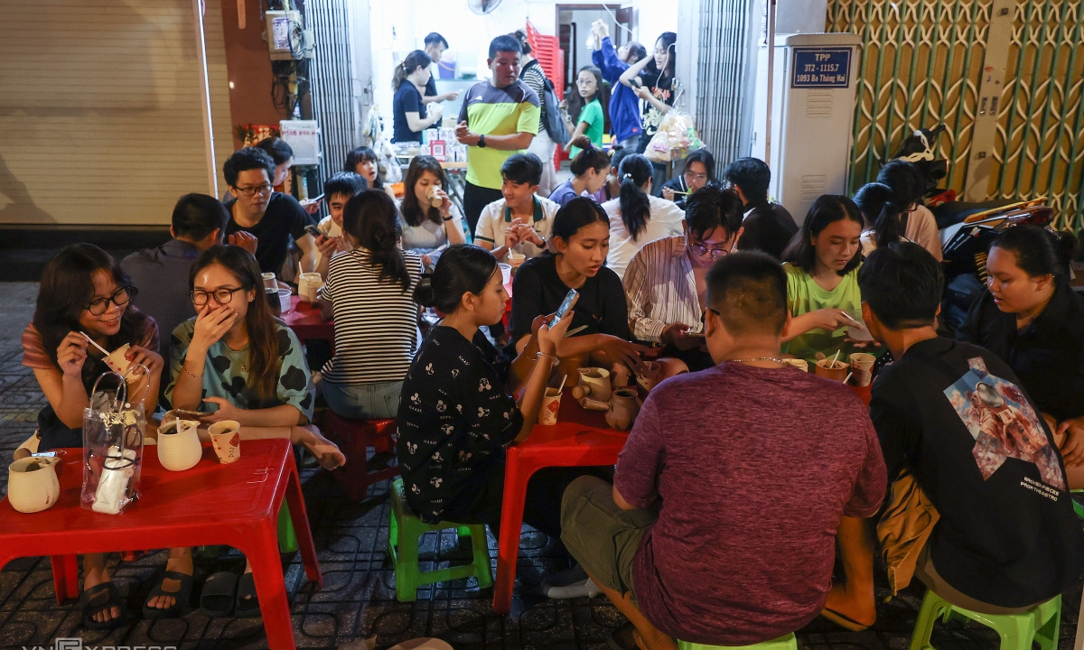  tiêu dùng, cà phê, ăn uống, người Việt