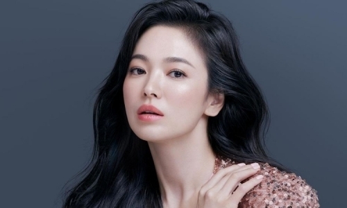 Bí Quyết Giữ Gìn Làn Da Trẻ Trung Của Song Hye Kyo