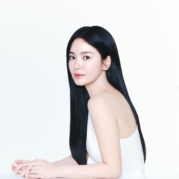 Song Hye Kyo, mặt nạ lòng trắng trứng, mặt nạ mật ong, làm đẹp da, dưỡng da
