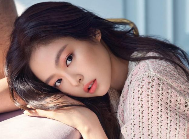 Jennie, BlackPink, Khởi kiện