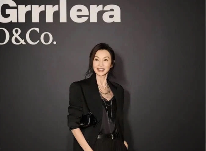 Trương Mạn Ngọc bất ngờ xuất hiện tại sự kiện thời trang