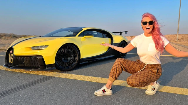 Supercar Blondie, nữ vlogger xe