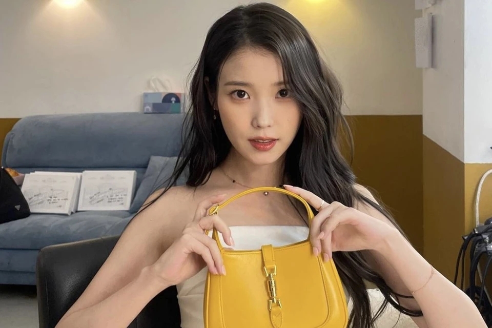 Gucci, Burberry gia nhập thị trường giá rẻ