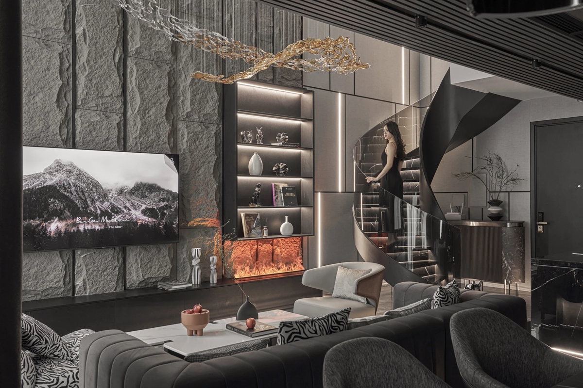 Nữ chủ nhà chi 2,5 tỷ đồng chỉ để phủ đen căn duplex