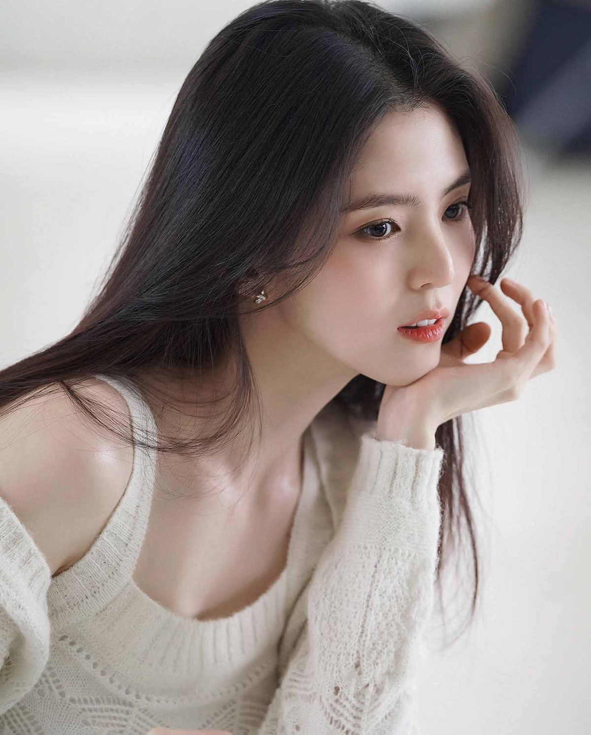 Han So Hee thừa nhận sai lầm, Lùm xùm tình ái Han So Hee Ryu Jun Yeol, Han So Hee chia sẻ về drama tình cảm, Han So Hee lên tiếng về scandal
