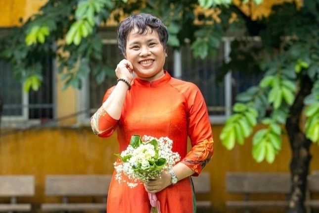 Cô giáo kể lại câu chuyện đầy xúc động về cha mình – người lính chiến đấu vì hòa bình