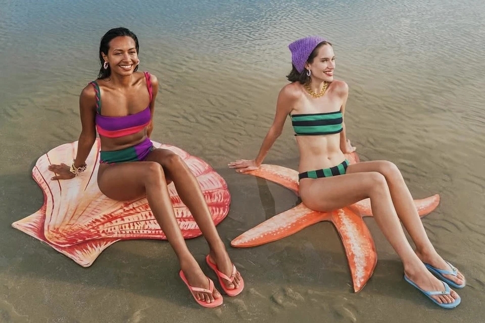 Dép xỏ ngón, dép lê cao cấp, dép 690 USD, thời trang hè, The Row, Havaianas