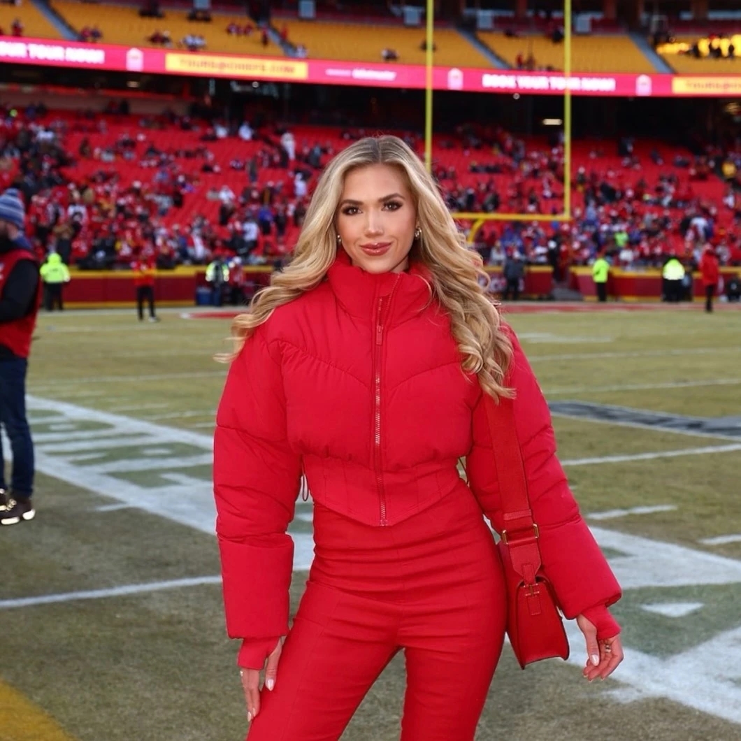 Gracie Hunt, nữ thừa kế tỷ phú, hoa hậu Mỹ, bóng bầu dục, học vấn Gen Z, con gái Clark Hunt