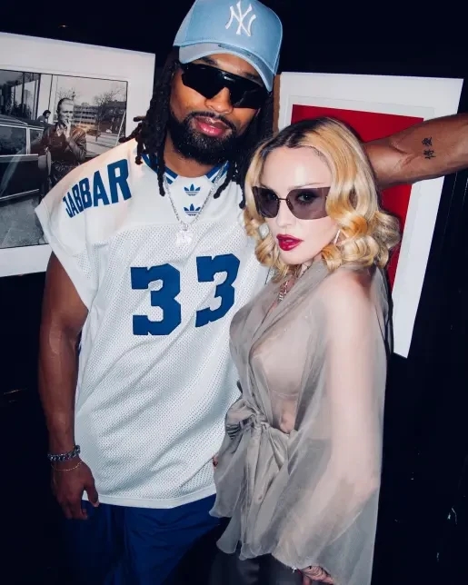 Madonna, Akeem Morris, sinh nhật Akeem Morris, Madonna 66 tuổi, Madonna và tình trẻ, Madonna mặc táo bạo