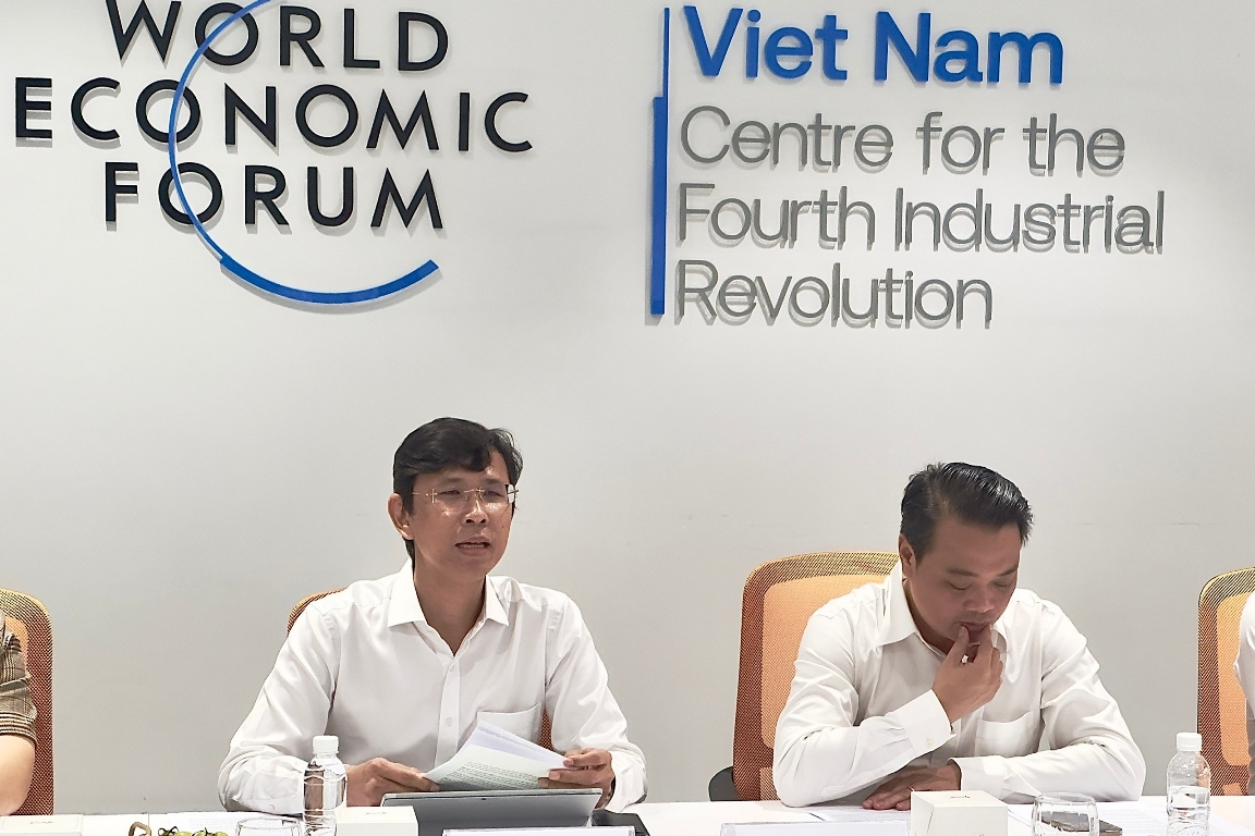 Ông Nguyễn Anh Thi - Chuyên viên cấp cao - HCMC C4IR phát biểu tại buổi làm việc.