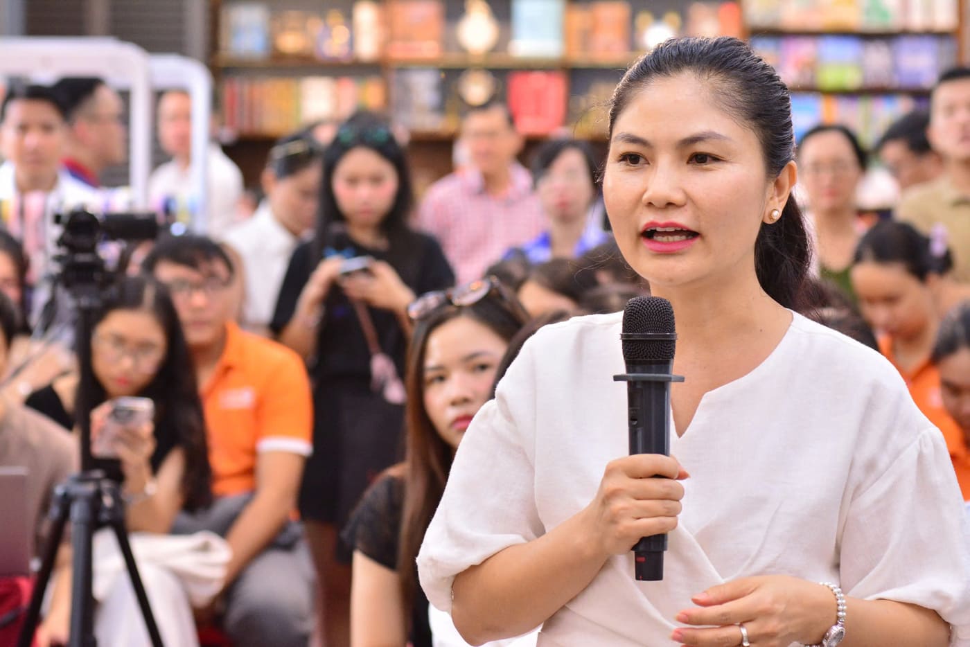 Con đường chẳng mấy ai đi