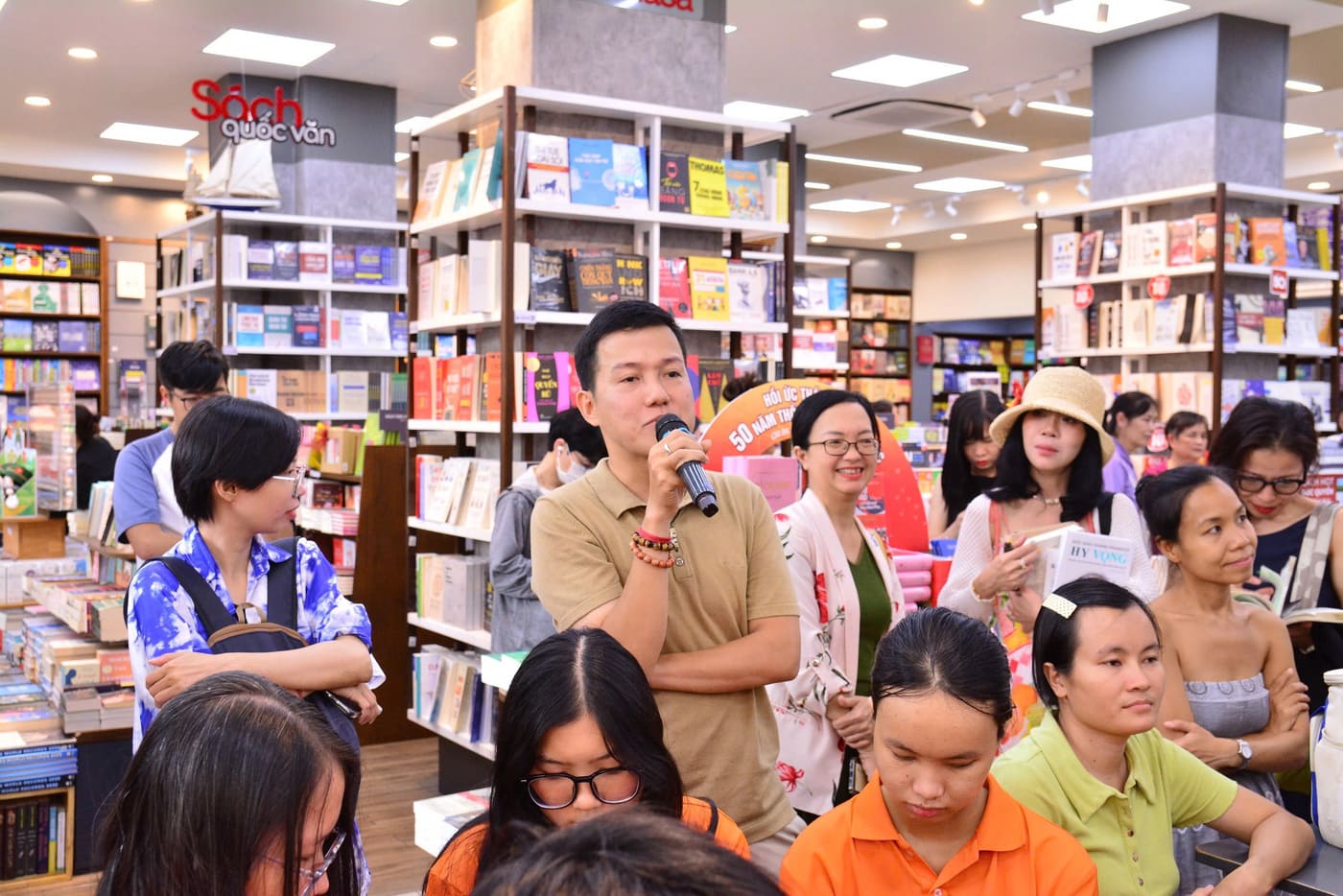 Con đường chẳng mấy ai đi