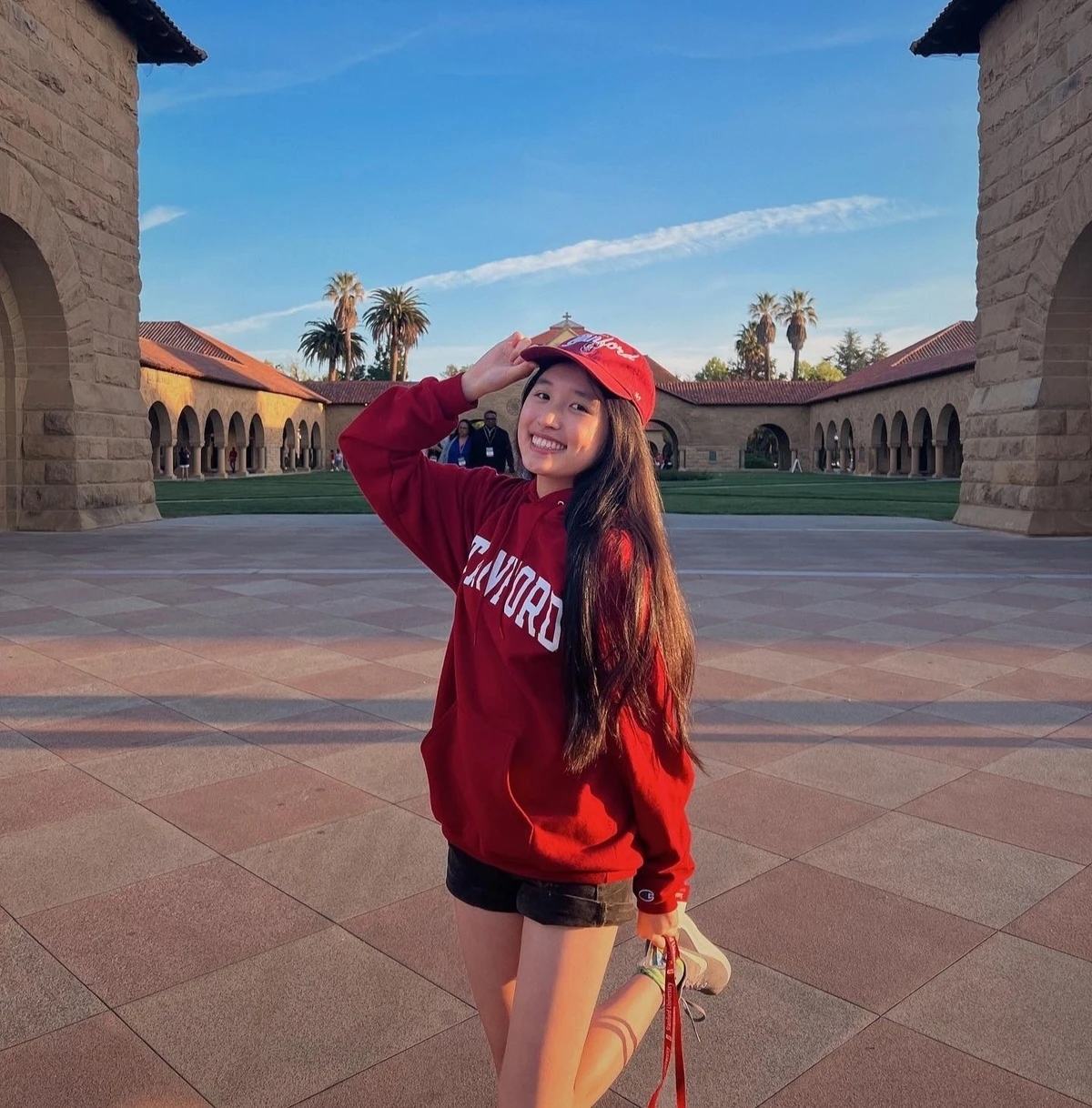 Jenny Huỳnh, Forbes 30 Under 30 Asia, rich kid Việt Nam, YouTuber triệu view, Stanford