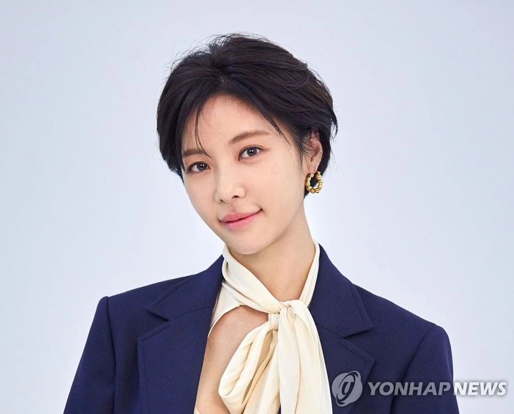 Hwang Jung Eum, bê bối tiền ảo, biển thủ, quảng cáo bị gỡ