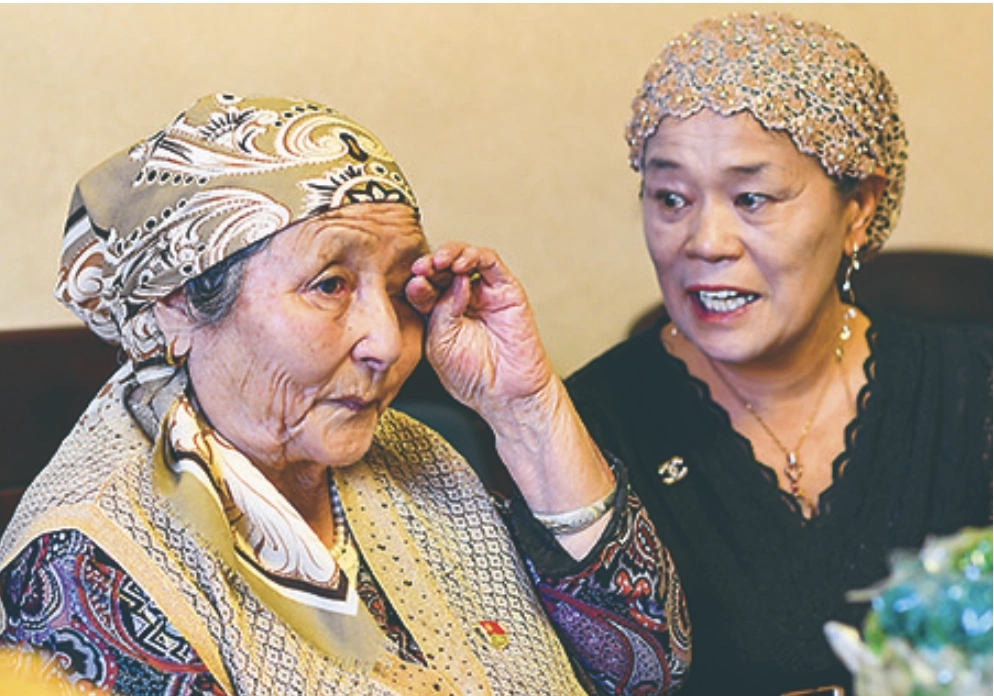 Bà Anipa, người mẹ Tân Cương, 19 đứa con, nhân vật cảm động Trung Quốc, Altay Tân Cương