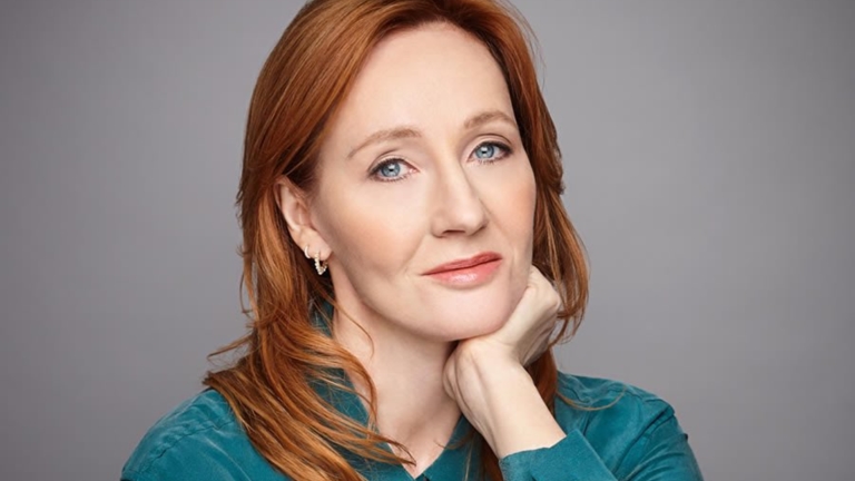 J.K. Rowling trở lại hàng tỷ phú nhờ ‘vũ trụ Harry Potter’