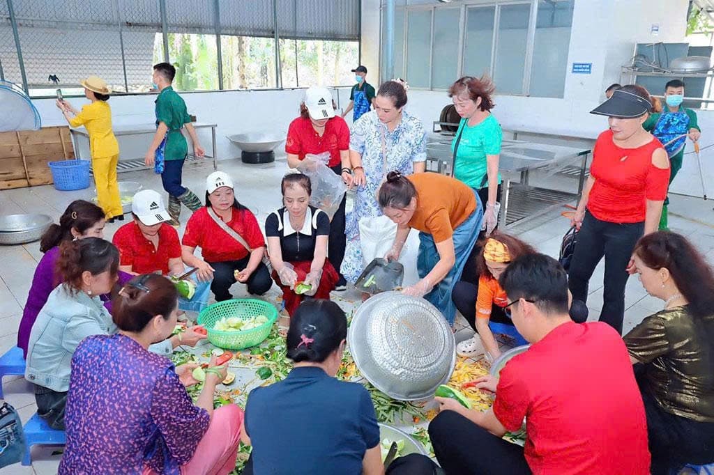 thiện nguyện, hội phụ nữ việt kết nối