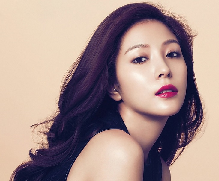 BoA, hoại tử xương cấp tính, phẫu thuật đầu gối, concert, SM Entertainment
