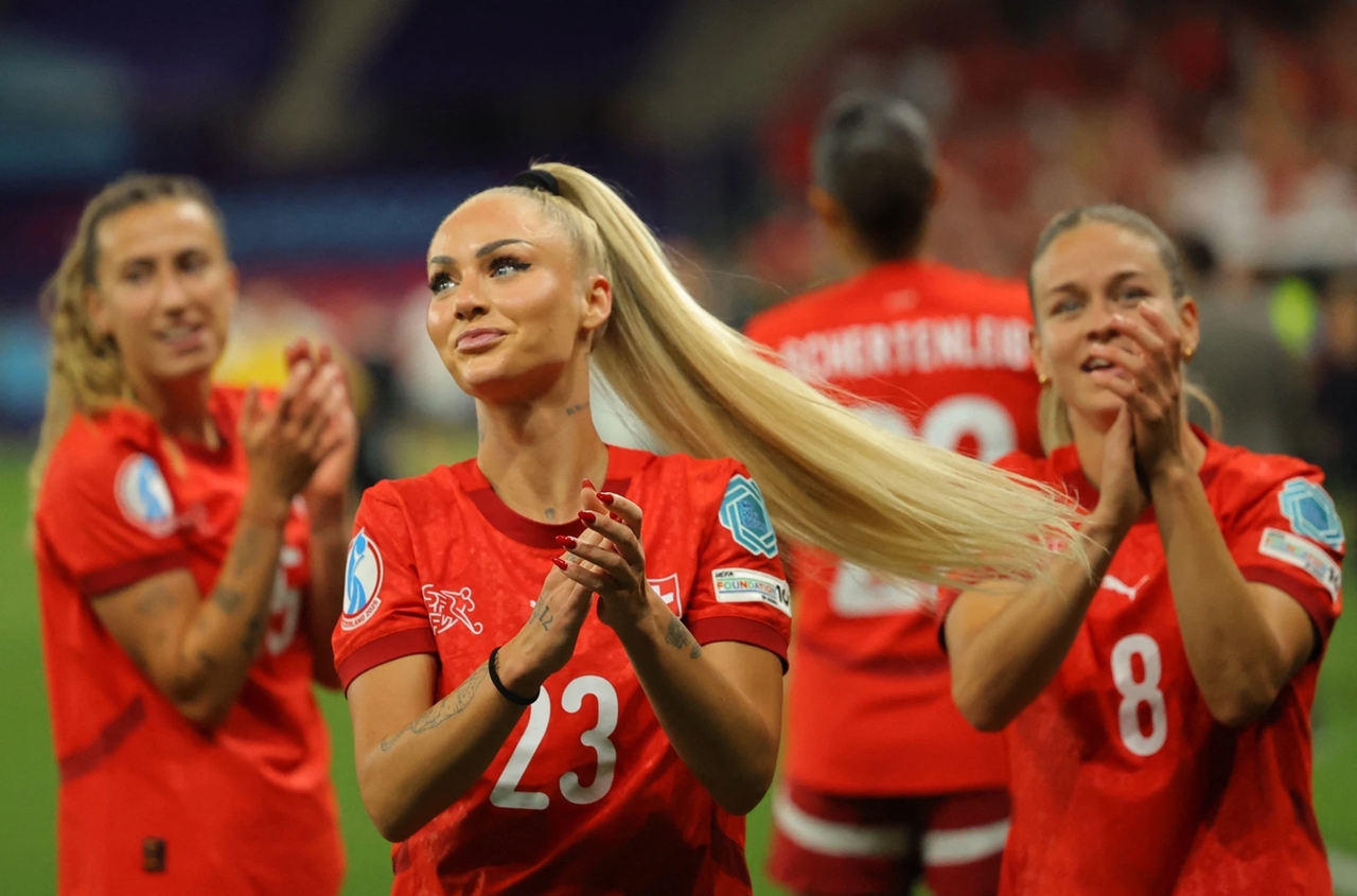 Alisha Lehmann, Euro nữ 2025, cầu thủ nữ nổi tiếng, bóng đá nữ Thụy Sĩ, Juventus nữ