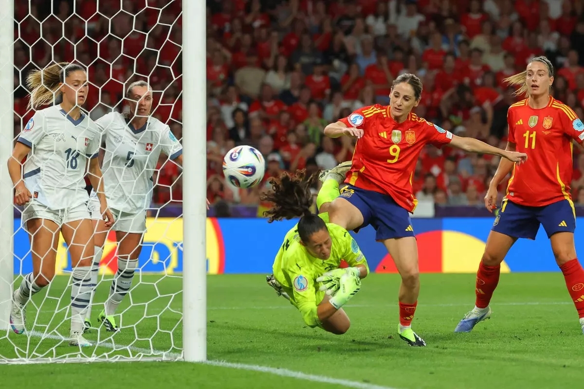 Tỏa sáng hiệp 2, Tây Ban Nha vào bán kết EURO Nữ 2025