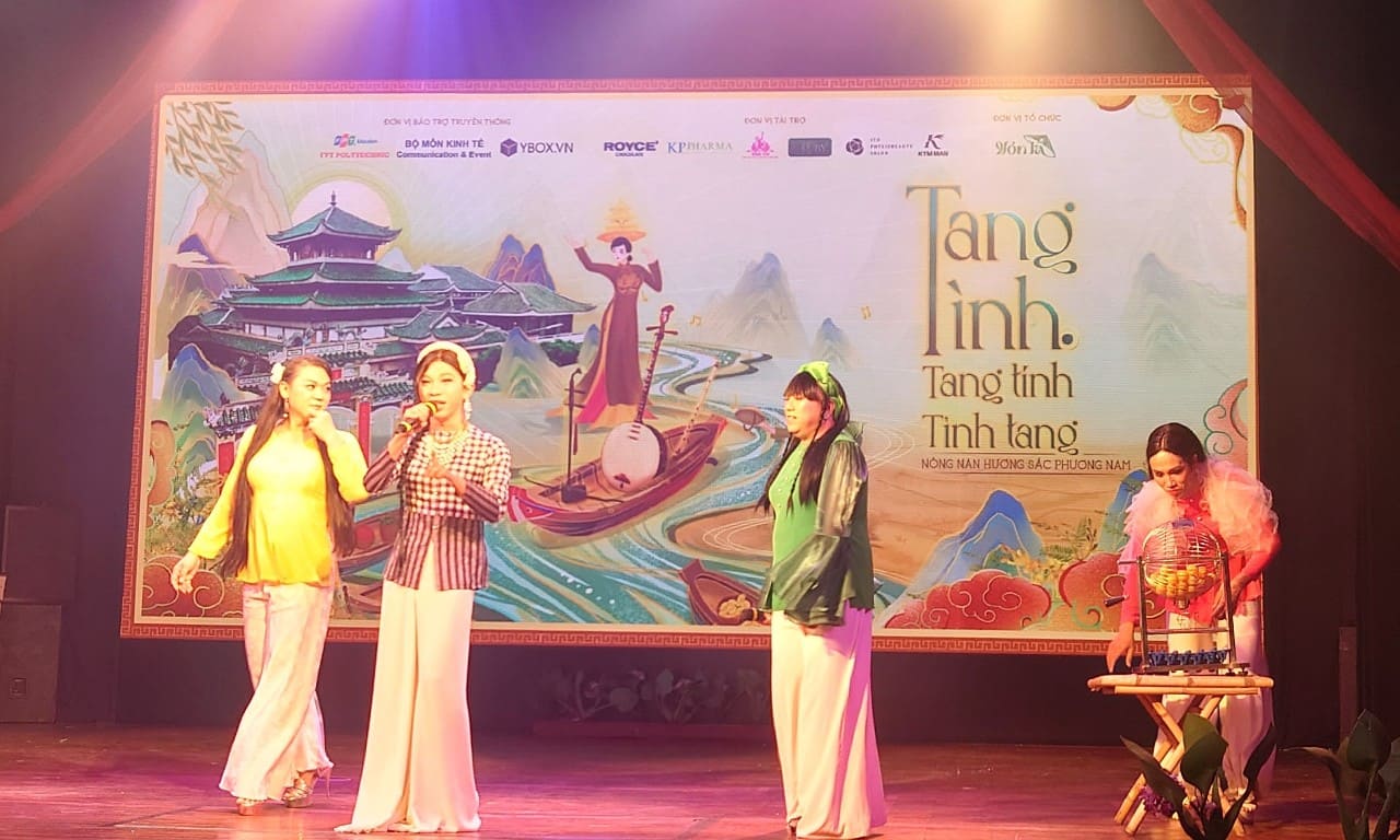 Người trẻ kể chuyện xưa bằng tình tang Phương Nam