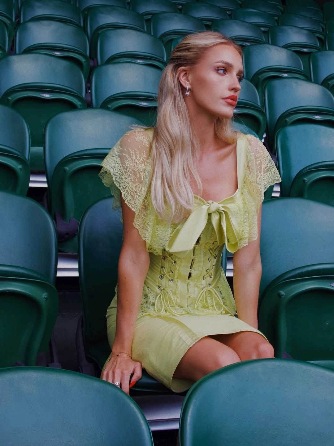 Morgan Riddle, WAG nổi bật Wimbledon, bạn gái Taylor Fritz, thời trang Morgan Riddle, nàng WAG quyến rũ
