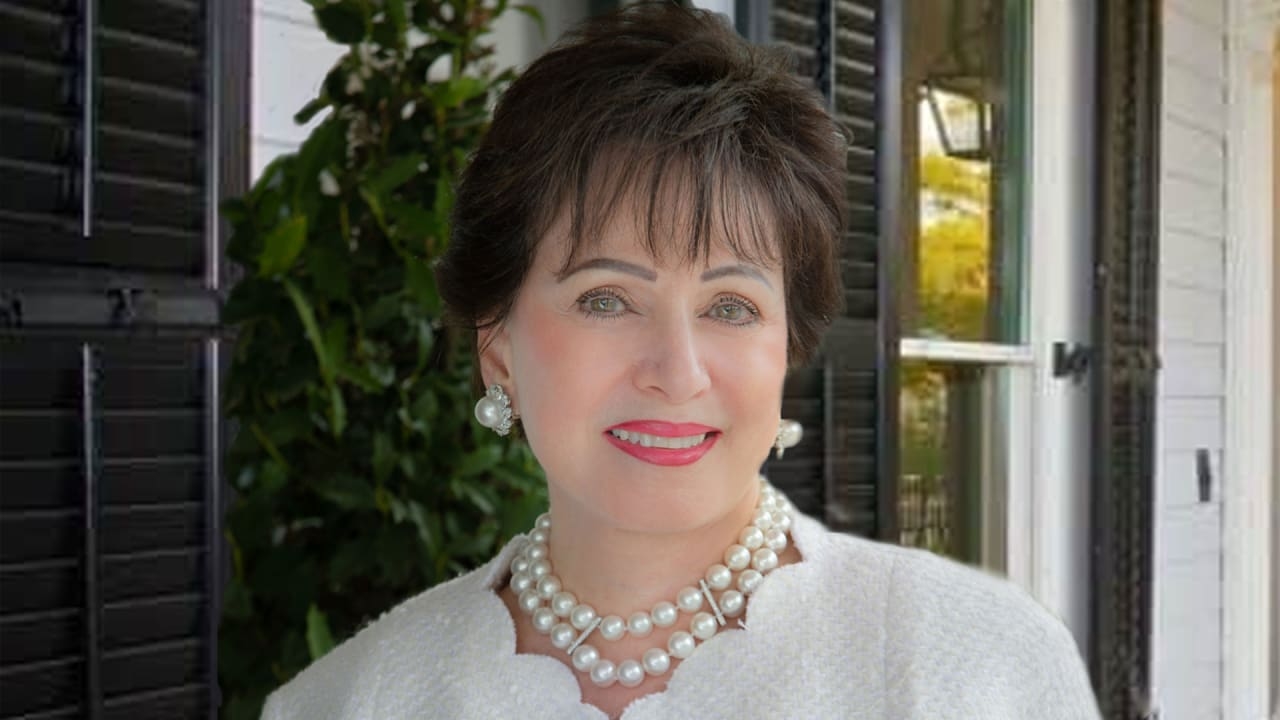 Gayle Benson: Từ nhà thiết kế nội thất đến nữ tỉ phú thể thao quyền lực tại Mỹ