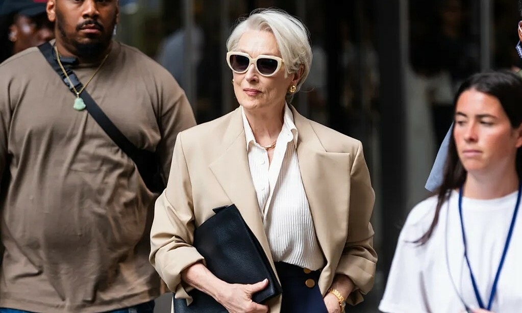 Meryl Streep gây chú ý khi diện áo sơ mi Việt