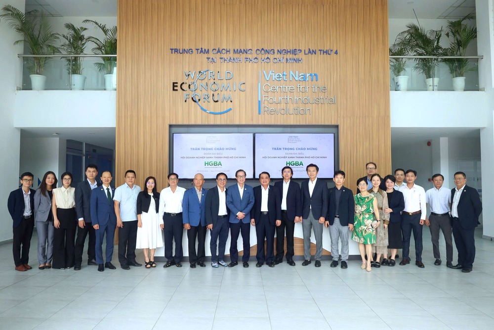 Ông Phạm Phú Trường, Phó Giám đốc HCMC C4IR đề xuất một loạt các hoạt động cụ thể để các doanh nghiệp có thể triển khai ngay. Ảnh: Ngọc Hạ/HCMC C4IR
