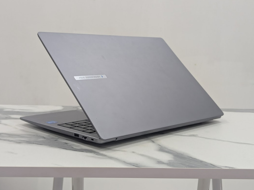 ASUS Expert Series: Chìa khóa tiến vào kỷ nguyên AI của doanh nghiệp Việt