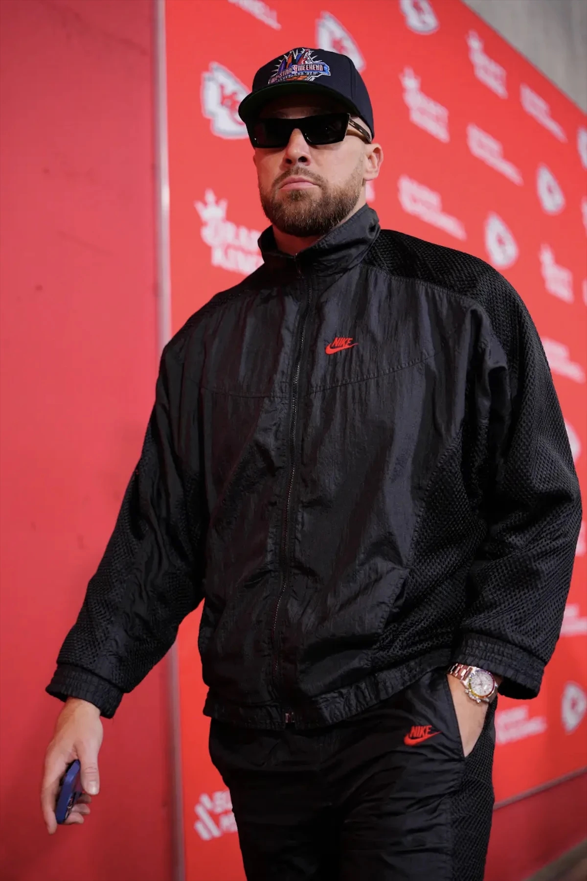 Travis Kelce, Taylor Swift, Rolex Daytona Rainbow, đồng hồ cầu vồng, Rolex 1 triệu USD, đồng hồ xa xỉ