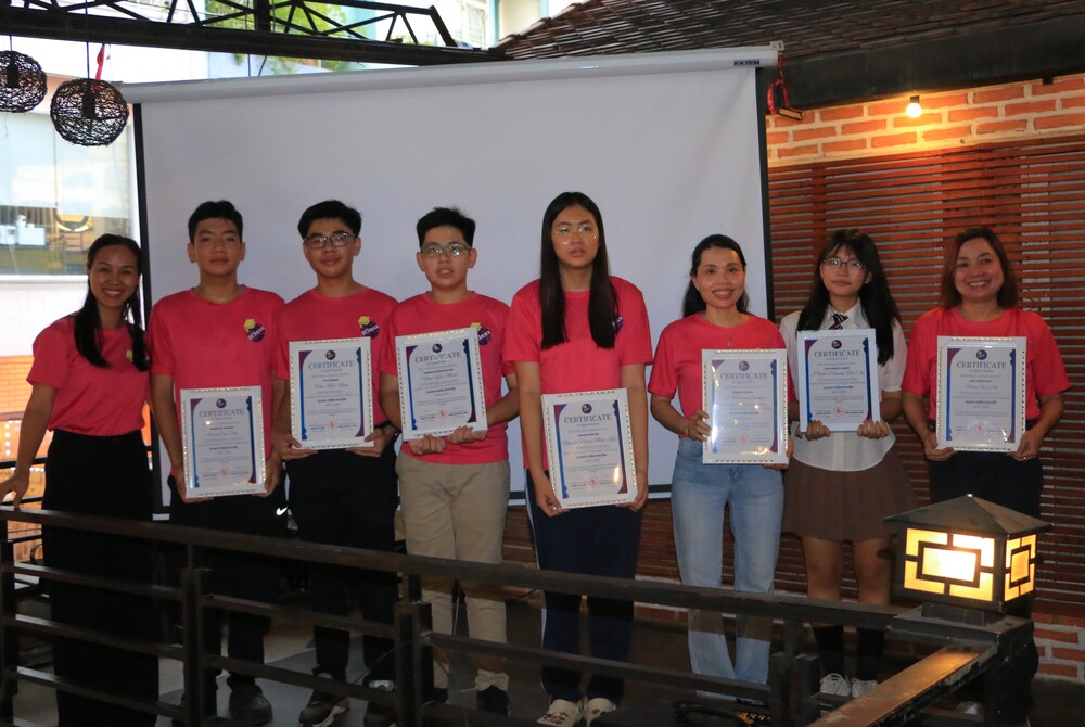 CLB học thuật và tình nguyện iClass