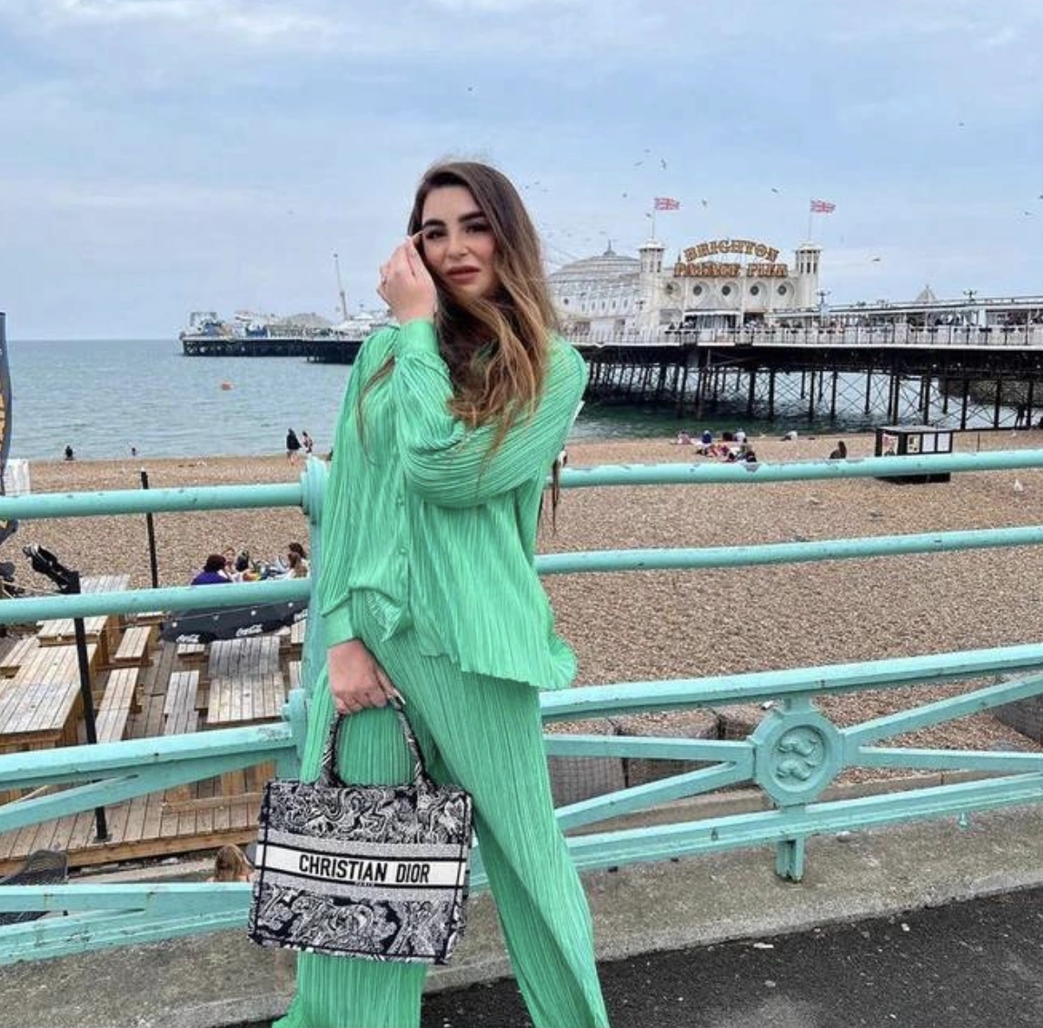 Vợ triệu phú Dubai, cuộc sống xa hoa Dubai, Soudi Al Nadak, Jamal Al Nadak, quy tắc hôn nhân Dubai