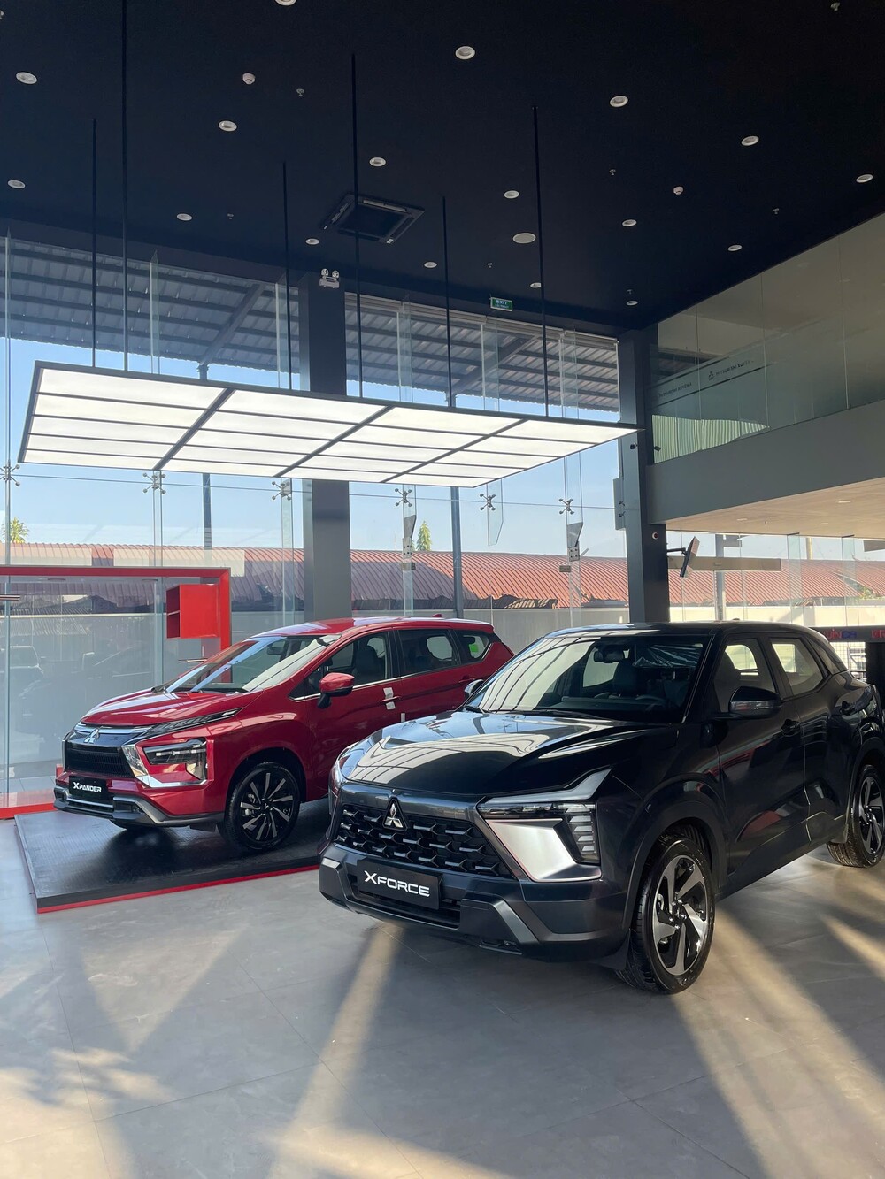 showroom Mitsubishi Motors Ô tô Trường Chinh Chi nhánh Xuyên Á