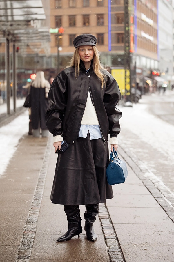 Xanh cobalt, túi xanh cobalt, Cobalto Pop, xu hướng túi Xuân 2026, màu túi thời thượng 2026, Yves Klein Blue, phụ kiện nổi bật