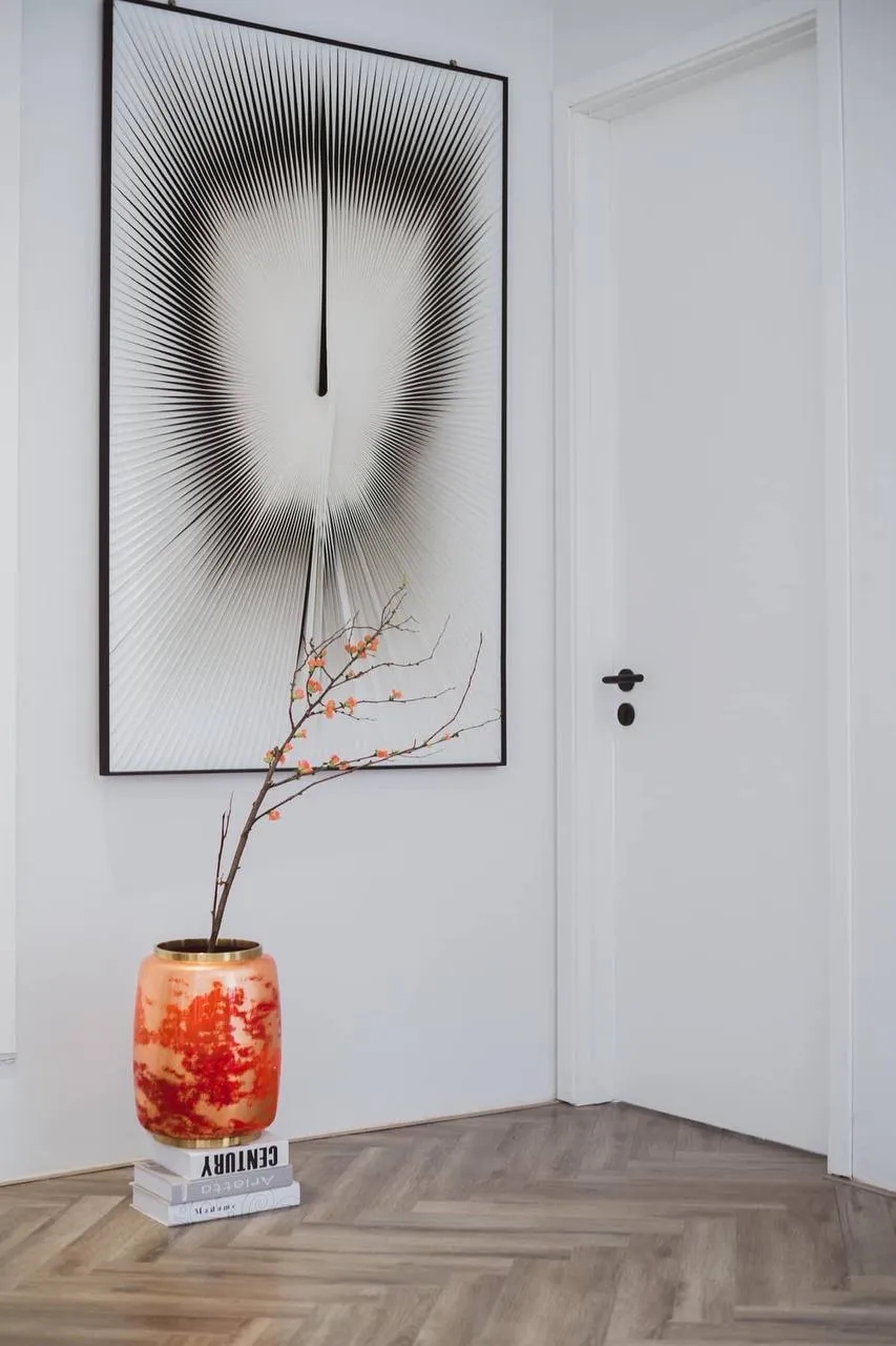 Bình hoa Red River Lớn, bình hoa sơn mài cao cấp, bình hoa nghệ thuật Hanoia, decor phòng khách sang trọng, quà tặng doanh nhân nữ