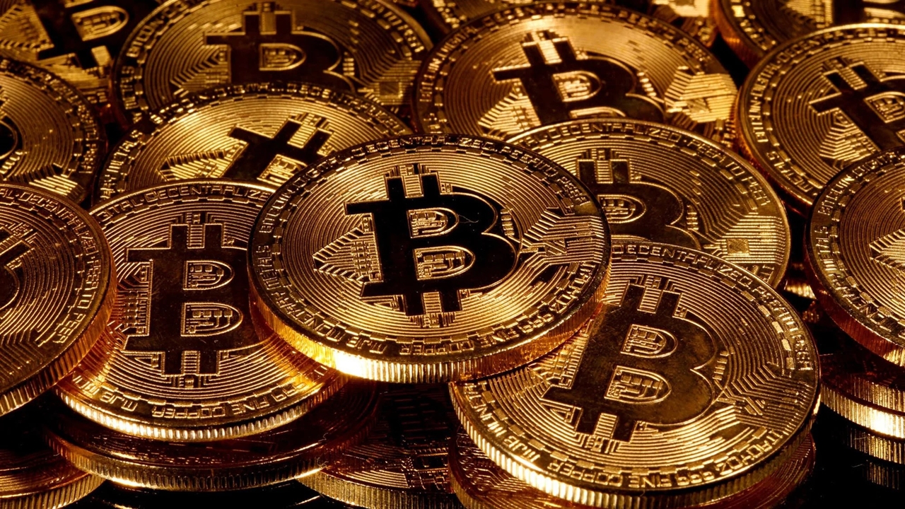 Nhà đầu tư hoảng hốt chia tay Bitcoin