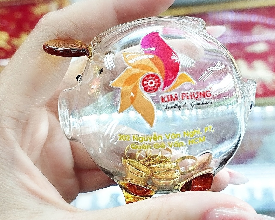 Vàng cỡ nhỏ, giá vàng 2026, vàng 0,5 li, vàng 1 phân, vía Thần Tài, mua vàng lấy may, vàng nhẫn tròn trơn, xu hướng vàng trọng lượng nhỏ, đầu tư vàng an toàn