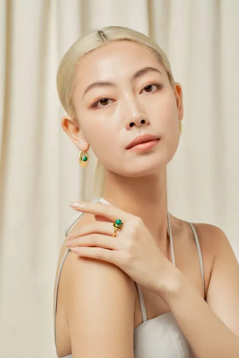 Nhẫn Solar, nhẫn đá Carnelian, nhẫn đá Malachite, nhẫn mặt vuông nữ, nhẫn đồng mạ vàng 18K, nhẫn phong cách hiện đại