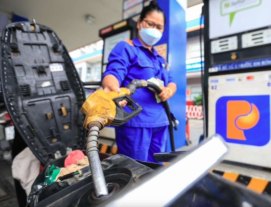 giá xăng hôm nay, giá xăng RON95, giá xăng dầu hôm nay, giá xăng tăng, giá xăng mới nhất, giá dầu diesel, điều chỉnh giá xăng