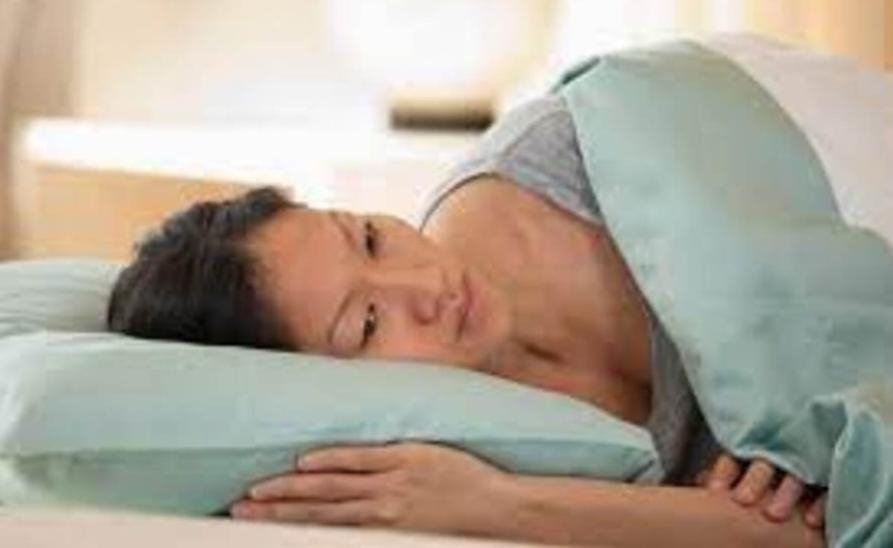 Phụ nữ sau 40 tuổi, ngủ đủ vẫn mệt, phụ nữ tiền mãn kinh, mệt mỏi sau tuổi 40, thay đổi hormone phụ nữ, dinh dưỡng tuổi trung niên