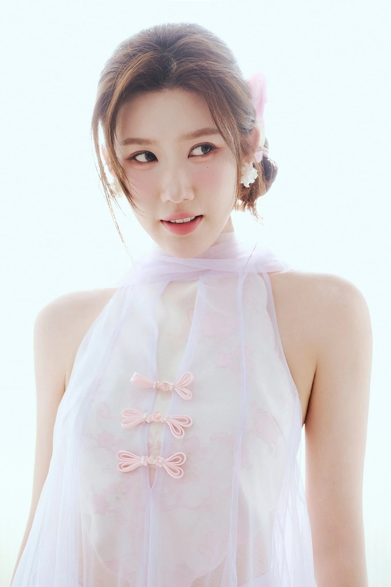 Thúy Ngân, Kaity Nguyễn, Thiên Ân, Kỳ Duyên, Ninh Dương Lan Ngọc, TC Candler, 100 gương mặt đẹp nhất thế giới 2026, mỹ nhân Việt, đề cử TC Candler