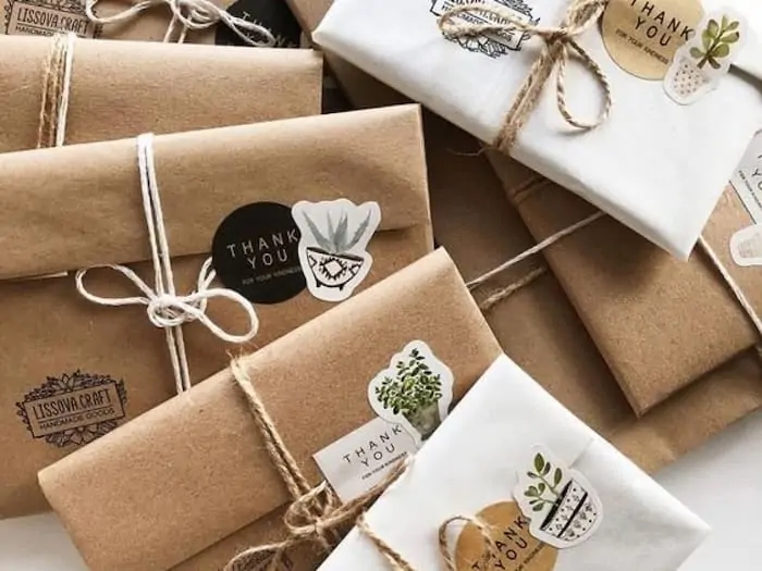 đóng gói sản phẩm handmade, packaging handmade, trải nghiệm khách hàng, bán hàng online handmade, unboxing sản phẩm, bao bì shop handmade