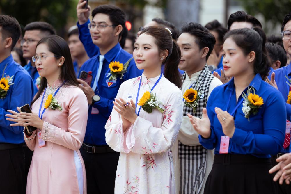 Phương Mỹ Chi vinh dự nhận danh hiệu Thanh Niên Tiên Tiến TP. Hồ Chí Minh Làm Theo Lời Bác năm 2026
