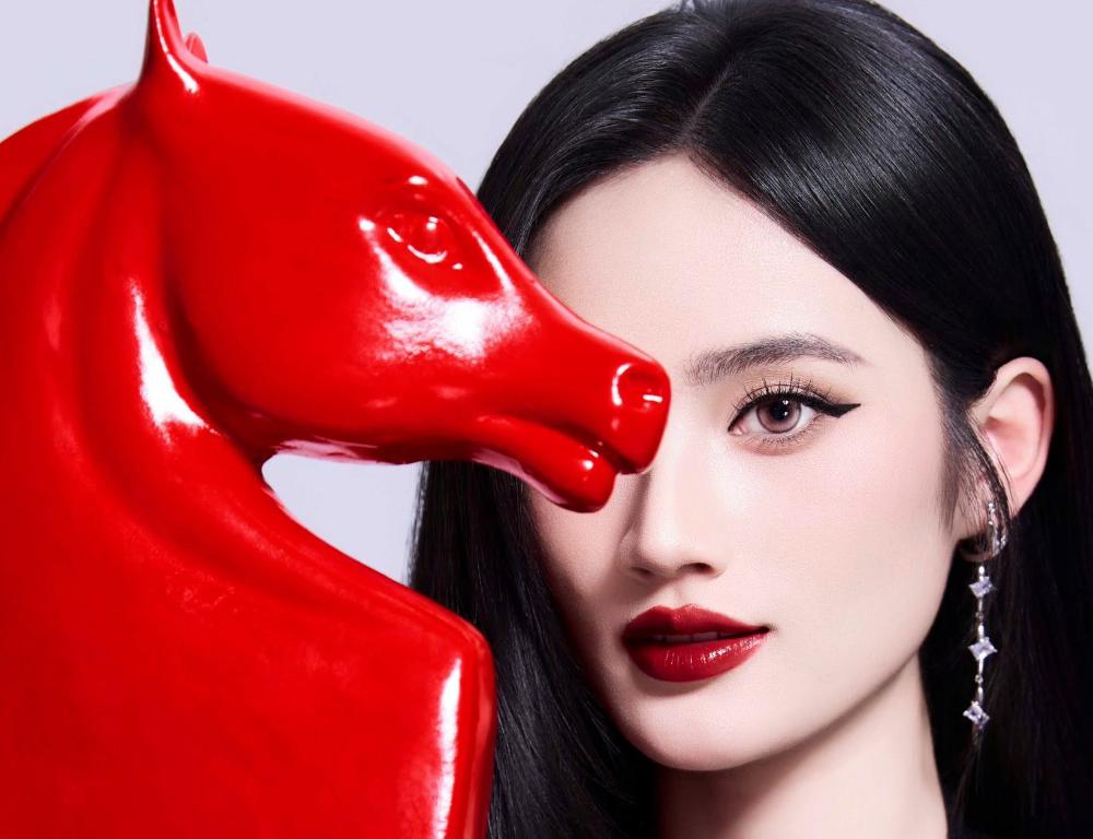 Sau Lương Thuỳ Linh, Bảo Ngọc hay Phan Phương Oanh, Ý Nhi là Miss World Vietnam tiếp theo làm được điều này