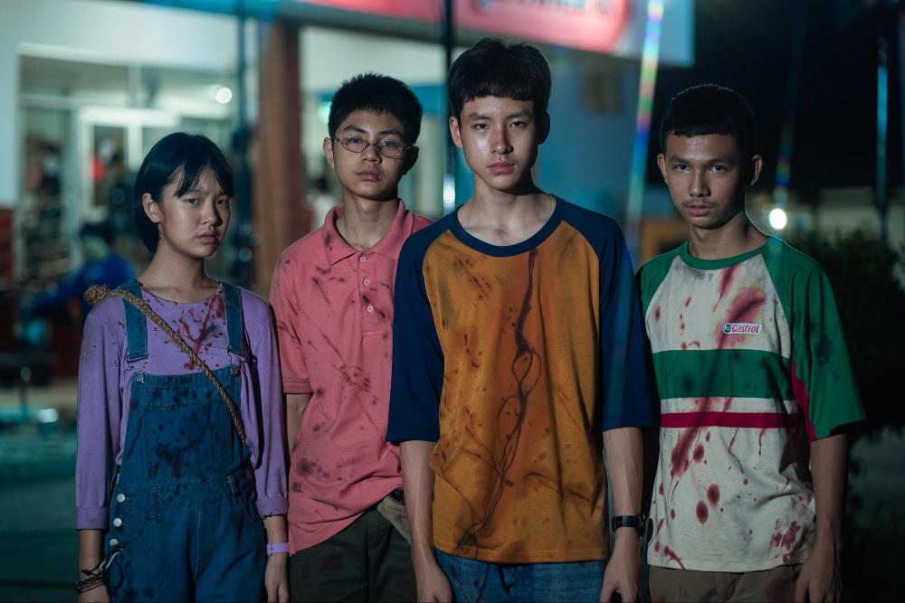 Đồng Dao Ma Quái: Phim kinh dị Thái Lan được so sánh với Jumanji và Stranger Things