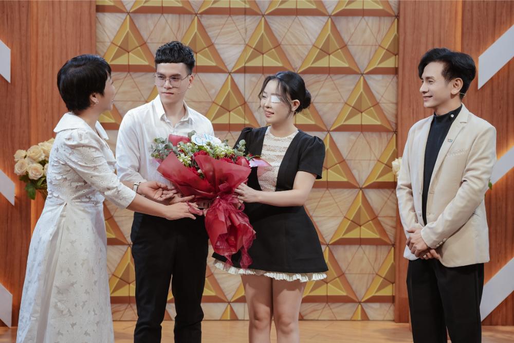  Thuận Vợ Thuận Chồng: Hành trình Hơn cả yêu của cặp đôi vượt qua biến cố