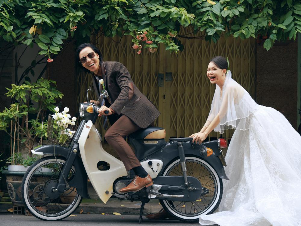 20 năm hôn nhân của Việt Hương - Hoài Phương: Thành công được viết nên bằng yêu thương và thấu hiểu